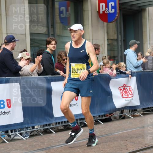 13.09.2026 - 21. swb-Marathon Bremen Strokosch-Dieckow http://msf.ph/oto/10287934 13.09.2026 10:43:28 Ziel 10337, 10742, 11019, 11208, 11312, 11447, 11607, 11614, 11930, 11948, 12250, 12253, 12436, 12559, 13509, 10328, 10346, 10456, 10618, 11042, 11143, 11468, 11607, 11632, 11826, 12406, 12469, 13523 meine-sportfotos.de