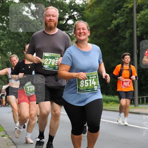 13.09.2026 - 21. swb-Marathon Bremen TobiasT http://msf.ph/oto/10287938 13.09.2026 12:23:36 Laufen 775, 2789, 5323, 8514, 21, 026, 1127 meine-sportfotos.de