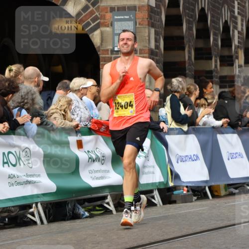 13.09.2026 - 21. swb-Marathon Bremen Strokosch-Dieckow http://msf.ph/oto/10288020 13.09.2026 10:39:41 Ziel 11227, 11713, 13556, 13641, 11198, 12144, 12339, 13519 meine-sportfotos.de