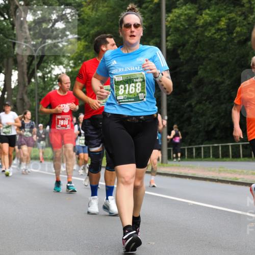 13.09.2026 - 21. swb-Marathon Bremen TobiasT http://msf.ph/oto/10288150 13.09.2026 12:24:09 Laufen 1910, 8168, 8663, 24 meine-sportfotos.de