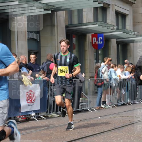 13.09.2026 - 21. swb-Marathon Bremen Strokosch-Dieckow http://msf.ph/oto/10288159 13.09.2026 10:43:45 Ziel 10337, 10342, 11019, 11108, 11208, 11312, 11447, 11614, 11644, 11758, 11930, 12436, 12559, 13538, 10328, 10618, 10742, 11019, 11468, 11607, 11826, 11948, 12250, 12253, 13509 meine-sportfotos.de