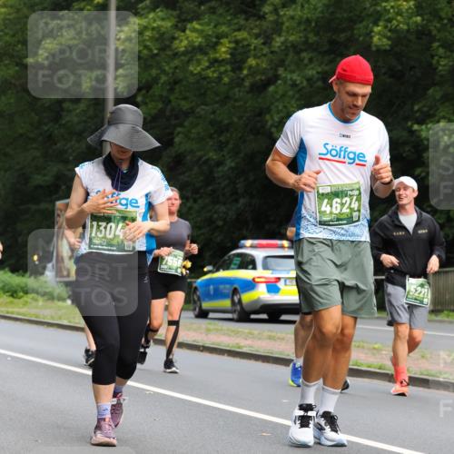 13.09.2026 - 21. swb-Marathon Bremen TobiasT http://msf.ph/oto/10288252 13.09.2026 12:24:25 Laufen 1304, 7556, 4624, 5221 meine-sportfotos.de