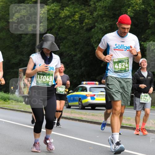 13.09.2026 - 21. swb-Marathon Bremen TobiasT http://msf.ph/oto/10288259 13.09.2026 12:24:25 Laufen 13049, 7556, 4624, 5221 meine-sportfotos.de