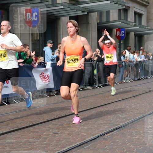 13.09.2026 - 21. swb-Marathon Bremen Strokosch-Dieckow http://msf.ph/oto/10288366 13.09.2026 10:43:54 Ziel 10342, 10956, 11108, 11148, 11644, 11758, 13538, 10337, 10742, 11019, 11208, 11312, 11447, 11614, 11930, 11948, 12250, 12253, 12436, 12559, 13509 meine-sportfotos.de