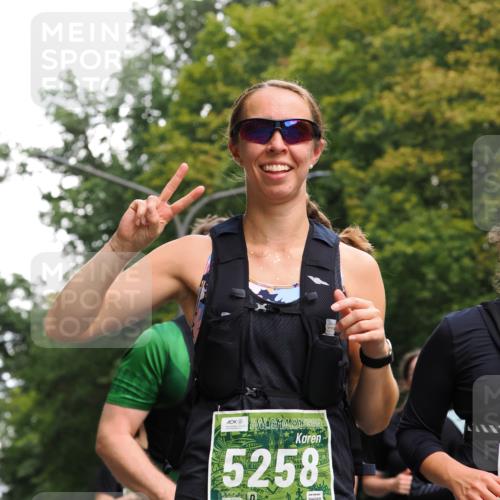 13.09.2026 - 21. swb-Marathon Bremen TobiasT http://msf.ph/oto/10288487 13.09.2026 12:24:49 Laufen 5258, 21, 026 meine-sportfotos.de