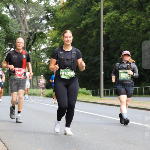 13.09.2026 - 21. swb-Marathon Bremen TobiasT http://msf.ph/oto/10288772 13.09.2026 12:26:08 Laufen 207, 8489, 9215 meine-sportfotos.de
