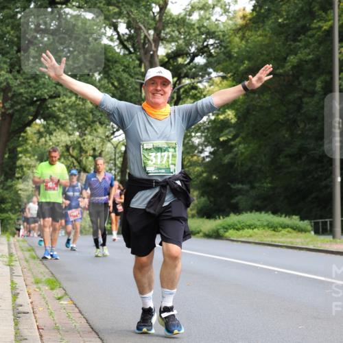 13.09.2026 - 21. swb-Marathon Bremen TobiasT http://msf.ph/oto/10288932 13.09.2026 12:26:36 Laufen 3171 meine-sportfotos.de