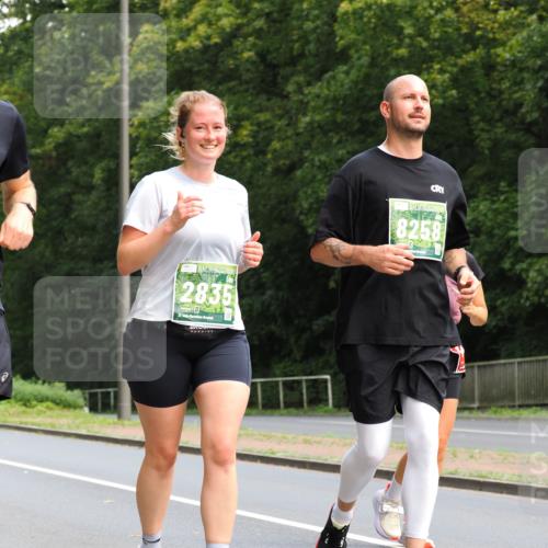13.09.2026 - 21. swb-Marathon Bremen TobiasT http://msf.ph/oto/10288981 13.09.2026 12:26:48 Laufen 2835, 26, 8258 meine-sportfotos.de