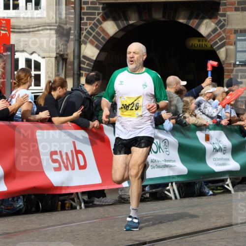 13.09.2026 - 21. swb-Marathon Bremen Strokosch-Dieckow http://msf.ph/oto/10289069 13.09.2026 10:41:42 Ziel 11077, 11944, 12442, 13520, 10972, 12468 meine-sportfotos.de