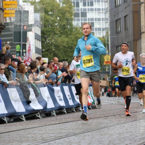 13.09.2026 - 21. swb-Marathon Bremen Strokosch-Dieckow http://msf.ph/oto/10289335 13.09.2026 10:42:33 Ziel 11630, 11895, 12426, 12525, 13585, 10312, 10816, 11779, 12281 meine-sportfotos.de