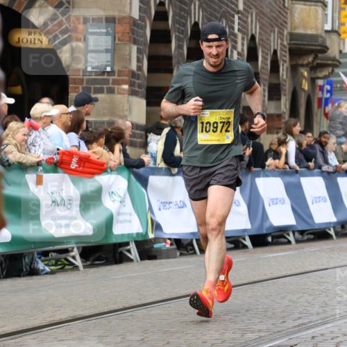 13.09.2026 - 21. swb-Marathon Bremen Strokosch-Dieckow http://msf.ph/oto/10289491 13.09.2026 10:41:56 Ziel 10341, 11426, 11527, 11628, 11944, 12246, 12442, 12455, 13586, 13600, 12426, 13585, 13621 meine-sportfotos.de