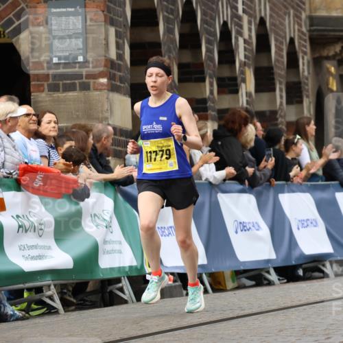 13.09.2026 - 21. swb-Marathon Bremen Strokosch-Dieckow http://msf.ph/oto/10289572 13.09.2026 10:42:44 Ziel 10358, 10632, 10775, 11375, 11630, 11895, 12395, 12525, 10235, 10988, 13580 meine-sportfotos.de