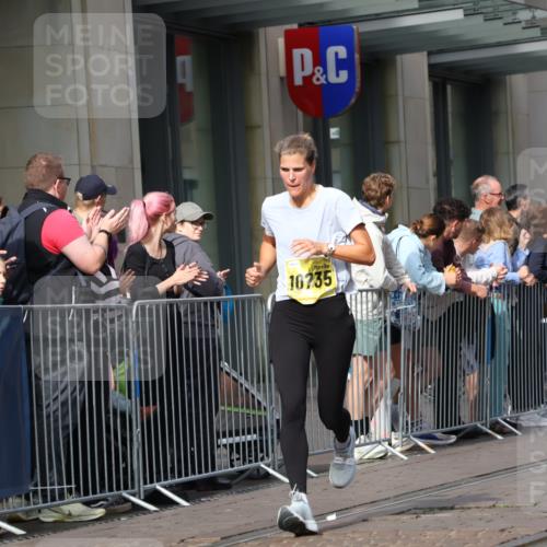 13.09.2026 - 21. swb-Marathon Bremen Strokosch-Dieckow http://msf.ph/oto/10289751 13.09.2026 10:44:52 Ziel 10096, 10143, 10214, 10398, 10735, 10866, 11020, 11396, 11695, 12054, 12475, 13591, 10266, 10454, 10628, 10806, 10861, 11615, 11692, 11704, 12302, 12425, 12473 meine-sportfotos.de