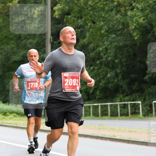 13.09.2026 - 21. swb-Marathon Bremen TobiasT http://msf.ph/oto/10289797 13.09.2026 12:29:13 Laufen 1719, 2092 meine-sportfotos.de