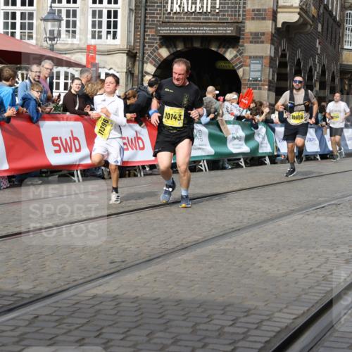 13.09.2026 - 21. swb-Marathon Bremen Strokosch-Dieckow http://msf.ph/oto/10290101 13.09.2026 10:45:24 Ziel 10096, 10143, 10214, 10628, 10735, 10866, 11020, 11396, 13591, 10318, 10352, 10536, 10541, 10583, 11088, 11209, 11232, 11749, 12290, 12355, 12534, 13532, 13628 meine-sportfotos.de