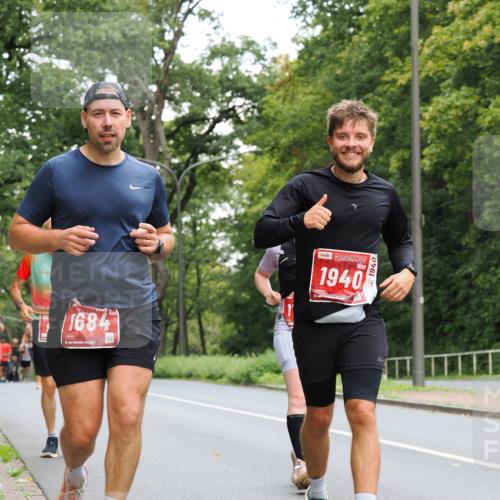 13.09.2026 - 21. swb-Marathon Bremen TobiasT http://msf.ph/oto/10290181 13.09.2026 12:30:31 Laufen 1684, 21, 25, 1940, 1940 meine-sportfotos.de