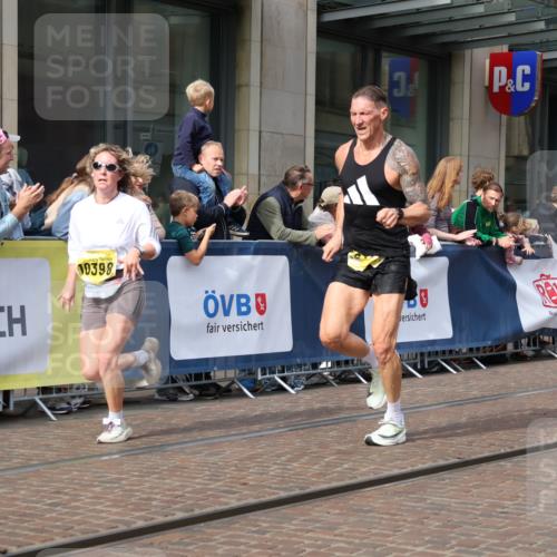 13.09.2026 - 21. swb-Marathon Bremen Strokosch-Dieckow http://msf.ph/oto/10290352 13.09.2026 10:45:17 Ziel 10318, 10352, 10464, 10536, 10541, 10583, 10987, 11015, 11063, 11088, 11209, 11232, 11279, 11478, 11559, 11749, 11835, 11845, 12087, 12290, 12355, 12534, 13532, 13595, 13628, 10096, 10143, 10214, 10398, 10735, 10866, 11020, 11396, 11695, 12054, 12475, 13591 meine-sportfotos.de