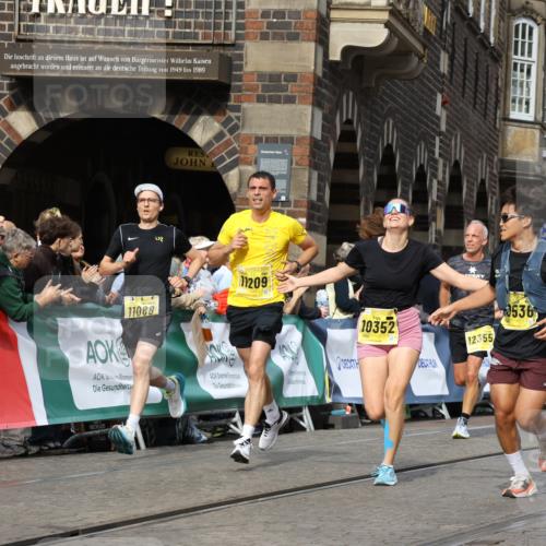 13.09.2026 - 21. swb-Marathon Bremen Strokosch-Dieckow http://msf.ph/oto/10290471 13.09.2026 10:45:39 Ziel 10143, 10318, 10398, 10866, 11020, 11232, 11396, 11478, 11695, 11835, 12054, 12475, 12534, 10436, 10464, 10987, 11015, 11063, 11279, 11559, 11762, 11845, 12033, 12069, 12087, 13595 meine-sportfotos.de