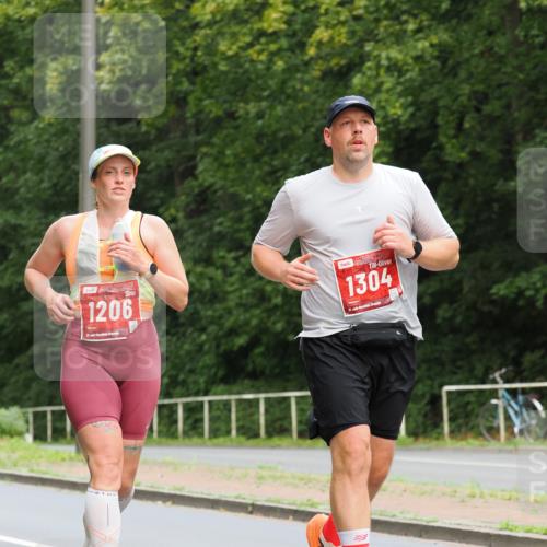 13.09.2026 - 21. swb-Marathon Bremen TobiasT http://msf.ph/oto/10290490 13.09.2026 12:31:15 Laufen 1206, 2, 026, 1304, 21, 26 meine-sportfotos.de