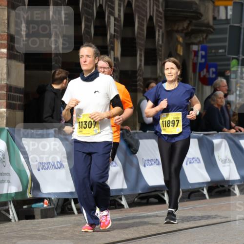 13.09.2026 - 21. swb-Marathon Bremen Strokosch-Dieckow http://msf.ph/oto/10290565 13.09.2026 11:15:54 Ziel 10572, 11504, 12137, 10474, 10665, 11217, 11549, 11613, 11768, 12046, 12306 meine-sportfotos.de