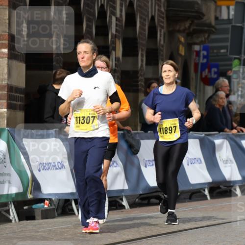 13.09.2026 - 21. swb-Marathon Bremen Strokosch-Dieckow http://msf.ph/oto/10290581 13.09.2026 11:15:54 Ziel 10572, 11504, 12137, 10474, 10665, 11217, 11549, 11613, 11768, 12046, 12306 meine-sportfotos.de