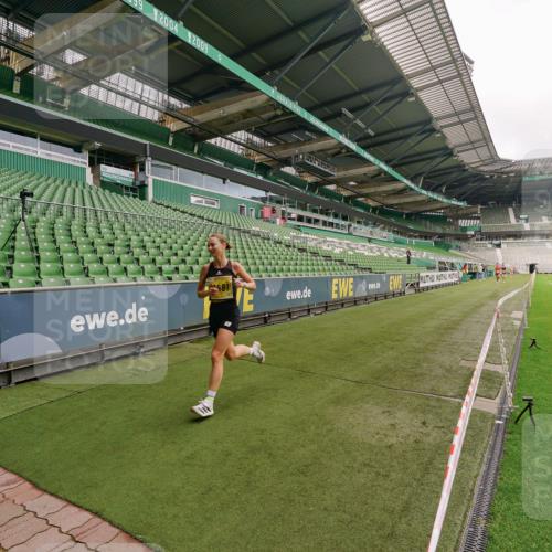 13.09.2026 - 21. swb-Marathon Bremen Michael Burmester http://msf.ph/oto/10290587 13.09.2026 10:18:37 Laufen im Stadion 10475, 11481, 11652, 12457, 12458, 13504, 13522, 13533, 13534, 13536, 13541, 13543, 13550, 13554, 13561, 13564, 13569, 13571, 13572, 13573, 13576, 13581, 13582, 13599, 13602, 13603, 13604, 13618, 13622, 13630, 13632, 13638, 13639, 13643, 13525, 13627 meine-sportfotos.de