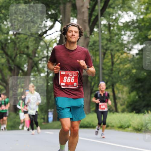 13.09.2026 - 21. swb-Marathon Bremen TobiasT http://msf.ph/oto/10290651 13.09.2026 12:31:58 Laufen 866, 0776, 21, 26 meine-sportfotos.de