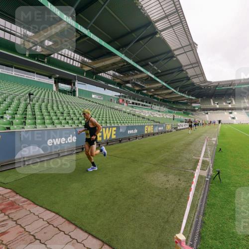 13.09.2026 - 21. swb-Marathon Bremen Michael Burmester http://msf.ph/oto/10290720 13.09.2026 10:19:43 Laufen im Stadion 10261, 10262, 10366, 10475, 10994, 11067, 11068, 11176, 11197, 11418, 11481, 11512, 11652, 12324, 12358, 12413, 13505, 13530, 13533, 13534, 13536, 13540, 13541, 13543, 13550, 13558, 13560, 13564, 13573, 13581, 13582, 13588, 13590, 13599, 13601, 13605, 13610, 13618, 13619, 13622, 13632, 13633, 13638, 13639, 10597, 12272, 13501, 13510, 13515, 13517, 13525, 13542, 13547, 13567, 13579, 13623, 13627, 13635 meine-sportfotos.de