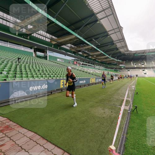 13.09.2026 - 21. swb-Marathon Bremen Michael Burmester http://msf.ph/oto/10290725 13.09.2026 10:19:47 Laufen im Stadion 10261, 10262, 10366, 10475, 10818, 10994, 11067, 11068, 11176, 11197, 11418, 11481, 11512, 11652, 12324, 12358, 12413, 12540, 13505, 13530, 13533, 13534, 13536, 13540, 13541, 13543, 13550, 13558, 13560, 13564, 13573, 13581, 13583, 13588, 13590, 13599, 13601, 13605, 13610, 13618, 13619, 13622, 13632, 13633, 13638, 13639, 10597, 12272, 13501, 13510, 13515, 13517, 13525, 13542, 13547, 13567, 13579, 13623, 13627, 13635 meine-sportfotos.de