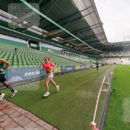 13.09.2026 - 21. swb-Marathon Bremen Michael Burmester http://msf.ph/oto/10290859 13.09.2026 10:21:06 Laufen im Stadion 10244, 10261, 10262, 10818, 10961, 10994, 11067, 11068, 11142, 11176, 11197, 11418, 11512, 11916, 11964, 12289, 12324, 12358, 12413, 12456, 12513, 12520, 12540, 13505, 13514, 13540, 13548, 13551, 13558, 13560, 13568, 13575, 13583, 13588, 13590, 13601, 13605, 13606, 13608, 13610, 13619, 13633, 13637, 10597, 12457, 12458, 13501, 13504, 13510, 13515, 13517, 13522, 13536, 13542, 13543, 13554, 13561, 13567, 13569, 13579, 13623, 13635 meine-sportfotos.de