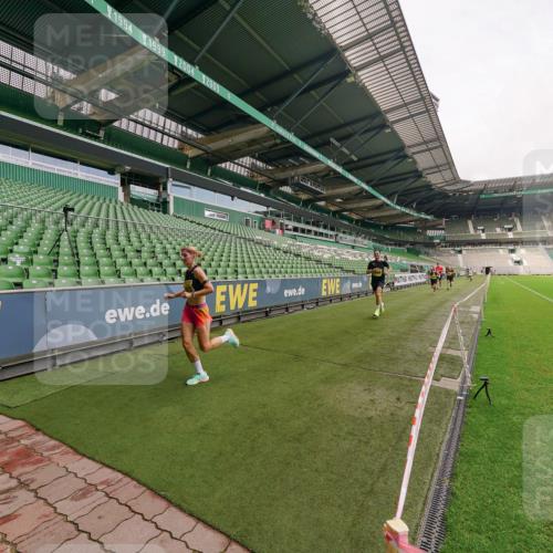 13.09.2026 - 21. swb-Marathon Bremen Michael Burmester http://msf.ph/oto/10290885 13.09.2026 10:21:25 Laufen im Stadion 10244, 10261, 10262, 10818, 10961, 10994, 11067, 11068, 11083, 11142, 11176, 11418, 11512, 11619, 11738, 11854, 11916, 11944, 11964, 12289, 12324, 12358, 12413, 12456, 12513, 12520, 12540, 13505, 13514, 13535, 13540, 13548, 13551, 13558, 13559, 13560, 13568, 13575, 13583, 13588, 13590, 13601, 13605, 13606, 13608, 13610, 13619, 13633, 13636, 13637, 12457, 12458, 13504, 13510, 13517, 13522, 13533, 13536, 13542, 13543, 13554, 13561, 13564, 13569, 13579, 13623 meine-sportfotos.de