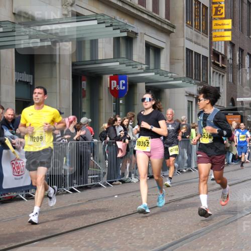13.09.2026 - 21. swb-Marathon Bremen Strokosch-Dieckow http://msf.ph/oto/10291033 13.09.2026 10:45:25 Ziel 10352, 10436, 10464, 10536, 10541, 10583, 10987, 11015, 11063, 11088, 11209, 11279, 11559, 11749, 11762, 11845, 12033, 12069, 12087, 12290, 12355, 13532, 13595, 13628, 10096, 10143, 10214, 10318, 10352, 10398, 10536, 10866, 11020, 11088, 11232, 11396, 11478, 11695, 11835, 12054, 12475, 12534, 13591 meine-sportfotos.de