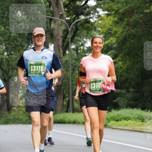 13.09.2026 - 21. swb-Marathon Bremen TobiasT http://msf.ph/oto/10291075 13.09.2026 12:33:25 Laufen 13116, 21, 13115 meine-sportfotos.de