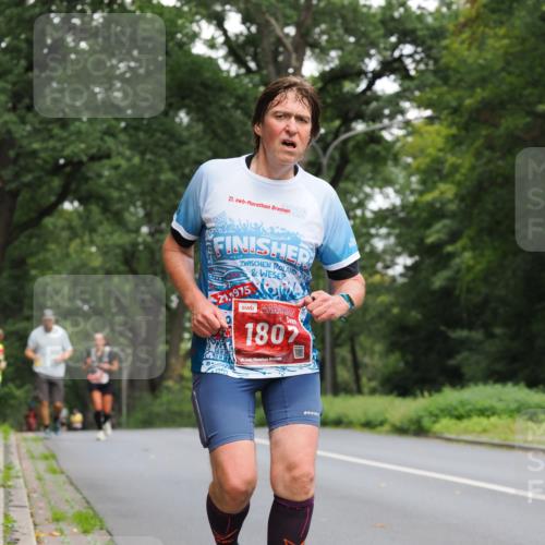 13.09.2026 - 21. swb-Marathon Bremen TobiasT http://msf.ph/oto/10291099 13.09.2026 12:33:30 Laufen 21, 26, 026, 21, 975, 1807, 21 meine-sportfotos.de