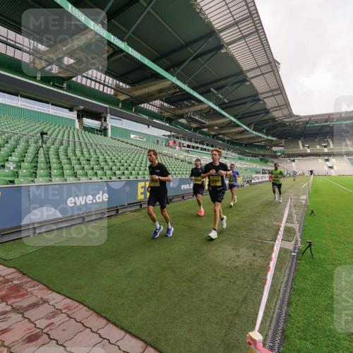 13.09.2026 - 21. swb-Marathon Bremen Michael Burmester http://msf.ph/oto/10291112 13.09.2026 10:23:25 Laufen im Stadion 10235, 10302, 10341, 10441, 10520, 10575, 10592, 10618, 10782, 10926, 11042, 11127, 11143, 11198, 11201, 11227, 11338, 11373, 11426, 11454, 11628, 11713, 11721, 11738, 11779, 11895, 11903, 11944, 12003, 12053, 12144, 12209, 12246, 12339, 12370, 12395, 12404, 12468, 12469, 12477, 12538, 13507, 13513, 13519, 13520, 13535, 13539, 13553, 13556, 13559, 13563, 13566, 13580, 13584, 13586, 13587, 13616, 13641, 13642, 10261, 10366, 10475, 11481, 11652, 13530, 13534 meine-sportfotos.de