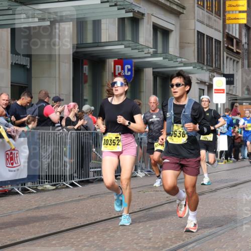 13.09.2026 - 21. swb-Marathon Bremen Strokosch-Dieckow http://msf.ph/oto/10291150 13.09.2026 10:45:26 Ziel 10436, 10464, 10541, 10583, 10987, 11015, 11063, 11209, 11279, 11559, 11749, 11762, 11845, 12033, 12069, 12087, 12290, 12355, 13532, 13595, 13628, 10143, 10214, 10318, 10352, 10398, 10536, 10866, 11020, 11088, 11209, 11232, 11396, 11478, 11695, 11749, 11835, 12054, 12475, 12534, 13591 meine-sportfotos.de