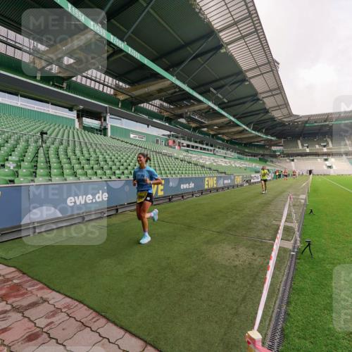 13.09.2026 - 21. swb-Marathon Bremen Michael Burmester http://msf.ph/oto/10291159 13.09.2026 10:23:37 Laufen im Stadion 10235, 10302, 10341, 10441, 10520, 10575, 10592, 10618, 10782, 10926, 10972, 11042, 11127, 11143, 11198, 11201, 11227, 11338, 11373, 11426, 11454, 11628, 11713, 11721, 11779, 11895, 11903, 12003, 12053, 12144, 12209, 12246, 12339, 12370, 12395, 12404, 12442, 12468, 12469, 12477, 12538, 13507, 13513, 13519, 13520, 13539, 13553, 13556, 13563, 13566, 13580, 13584, 13586, 13587, 13616, 13641, 13642, 10261, 10366, 10475, 11481, 11652, 13530 meine-sportfotos.de