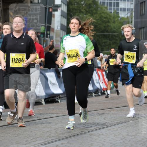 13.09.2026 - 21. swb-Marathon Bremen Strokosch-Dieckow http://msf.ph/oto/10291225 13.09.2026 11:16:22 Ziel 10474, 10665, 11081, 11139, 11217, 11549, 11613, 11768, 11940, 12046, 12151, 12306, 13508, 10242, 11274, 12102, 12158 meine-sportfotos.de