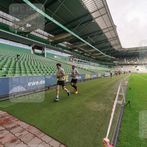 13.09.2026 - 21. swb-Marathon Bremen Michael Burmester http://msf.ph/oto/10291291 13.09.2026 10:24:30 Laufen im Stadion 10235, 10328, 10336, 10337, 10341, 10358, 10456, 10520, 10592, 10593, 10618, 10632, 10775, 10782, 10816, 10861, 10972, 11042, 11143, 11198, 11201, 11265, 11373, 11375, 11426, 11442, 11468, 11527, 11607, 11615, 11628, 11630, 11632, 11704, 11713, 11721, 11758, 11779, 11826, 11895, 11903, 11948, 12053, 12144, 12246, 12281, 12339, 12404, 12406, 12442, 12468, 12469, 12477, 12525, 13520, 13556, 13563, 13566, 13580, 13585, 13586, 13642, 10261 meine-sportfotos.de