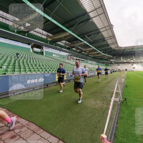 13.09.2026 - 21. swb-Marathon Bremen Michael Burmester http://msf.ph/oto/10291329 13.09.2026 10:24:39 Laufen im Stadion 10143, 10235, 10312, 10328, 10336, 10337, 10341, 10358, 10456, 10520, 10592, 10593, 10618, 10632, 10775, 10782, 10816, 10861, 10972, 10988, 11042, 11108, 11143, 11201, 11265, 11373, 11375, 11426, 11442, 11468, 11527, 11607, 11615, 11628, 11630, 11632, 11704, 11713, 11758, 11779, 11826, 11895, 11903, 11948, 12053, 12144, 12246, 12281, 12339, 12404, 12406, 12442, 12468, 12469, 12477, 12525, 13520, 13563, 13566, 13580, 13585, 13586, 10261 meine-sportfotos.de