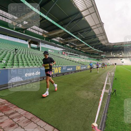 13.09.2026 - 21. swb-Marathon Bremen Michael Burmester http://msf.ph/oto/10291395 13.09.2026 10:24:51 Laufen im Stadion 10143, 10235, 10312, 10328, 10336, 10337, 10341, 10346, 10358, 10456, 10520, 10592, 10593, 10618, 10632, 10775, 10782, 10816, 10861, 10972, 10988, 11020, 11042, 11108, 11143, 11201, 11265, 11312, 11373, 11375, 11426, 11442, 11447, 11468, 11527, 11607, 11614, 11615, 11628, 11630, 11632, 11704, 11758, 11779, 11826, 11895, 11903, 11948, 12144, 12246, 12281, 12404, 12406, 12442, 12468, 12469, 12477, 12525, 13520, 13566, 13580, 13585, 13586, 10261 meine-sportfotos.de