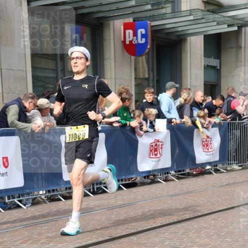 13.09.2026 - 21. swb-Marathon Bremen Strokosch-Dieckow http://msf.ph/oto/10291477 13.09.2026 10:45:29 Ziel 10436, 10464, 10541, 10583, 10987, 11015, 11063, 11279, 11559, 11762, 11845, 12033, 12069, 12087, 12290, 12556, 12557, 13532, 13595, 13628, 10143, 10318, 10352, 10398, 10536, 10866, 11020, 11088, 11209, 11232, 11396, 11478, 11695, 11749, 11835, 12054, 12290, 12355, 12475, 12534 meine-sportfotos.de