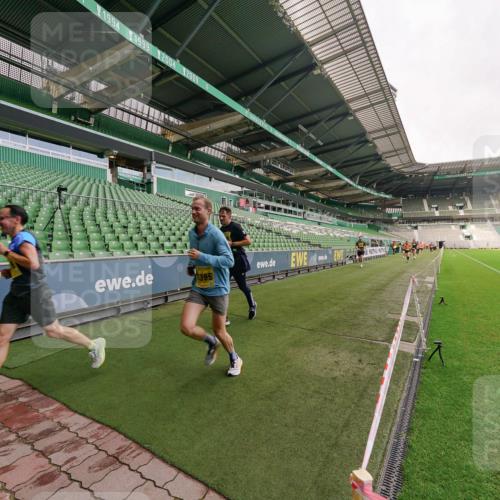13.09.2026 - 21. swb-Marathon Bremen Michael Burmester http://msf.ph/oto/10291584 13.09.2026 10:25:56 Laufen im Stadion 10143, 10210, 10214, 10228, 10312, 10318, 10328, 10336, 10337, 10342, 10346, 10352, 10358, 10398, 10436, 10445, 10447, 10454, 10456, 10536, 10541, 10593, 10632, 10735, 10742, 10775, 10806, 10807, 10816, 10861, 10866, 10987, 10988, 11015, 11019, 11020, 11088, 11108, 11130, 11135, 11155, 11187, 11199, 11209, 11232, 11265, 11279, 11312, 11375, 11442, 11447, 11468, 11527, 11607, 11614, 11615, 11630, 11632, 11704, 11758, 11826, 11948, 12281, 12406, 13585 meine-sportfotos.de