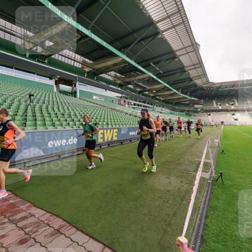 13.09.2026 - 21. swb-Marathon Bremen Michael Burmester http://msf.ph/oto/10291621 13.09.2026 10:26:06 Laufen im Stadion 10143, 10210, 10214, 10228, 10312, 10318, 10319, 10336, 10337, 10342, 10346, 10352, 10358, 10398, 10436, 10445, 10447, 10454, 10456, 10464, 10504, 10536, 10541, 10583, 10593, 10632, 10735, 10742, 10775, 10806, 10807, 10816, 10861, 10866, 10873, 10987, 10988, 10992, 11015, 11019, 11020, 11088, 11108, 11130, 11135, 11155, 11187, 11199, 11209, 11232, 11265, 11279, 11312, 11375, 11442, 11447, 11468, 11527, 11607, 11614, 11615, 11704, 11758, 11948, 12281, 12406 meine-sportfotos.de