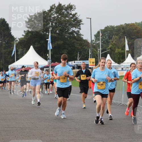 13.09.2026 - Kiel Lauf Andreas Tolksdorf http://msf.ph/oto/10291631 13.09.2026 09:25:25 Kiellinie 36, 3138, 2608, 5530, 11, 8300, 39, 6797, 1053 meine-sportfotos.de