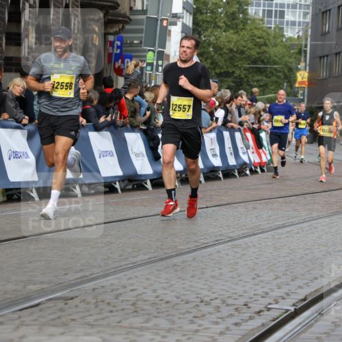 13.09.2026 - 21. swb-Marathon Bremen Strokosch-Dieckow http://msf.ph/oto/10291721 13.09.2026 10:46:04 Ziel 10464, 10541, 10583, 10987, 11015, 11063, 11279, 11559, 11762, 11845, 12033, 12069, 12087, 12290, 13532, 13595, 13628, 10447, 10992, 11706, 11925, 11926, 13609, 13640 meine-sportfotos.de