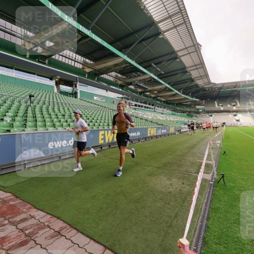 13.09.2026 - 21. swb-Marathon Bremen Michael Burmester http://msf.ph/oto/10291738 13.09.2026 10:26:33 Laufen im Stadion 10096, 10143, 10172, 10210, 10214, 10228, 10231, 10269, 10289, 10310, 10312, 10318, 10319, 10336, 10342, 10346, 10352, 10398, 10436, 10445, 10447, 10454, 10464, 10489, 10504, 10514, 10536, 10541, 10566, 10583, 10628, 10638, 10735, 10742, 10744, 10806, 10807, 10861, 10866, 10873, 10897, 10898, 10956, 10987, 10988, 10992, 11015, 11019, 11020, 11060, 11063, 11088, 11108, 11110, 11130, 11135, 11155, 11187, 11193, 11199, 11209, 11232, 11279, 11312, 11447, 11614 meine-sportfotos.de