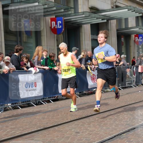 13.09.2026 - 21. swb-Marathon Bremen Strokosch-Dieckow http://msf.ph/oto/10291880 13.09.2026 10:45:32 Ziel 10436, 10464, 10541, 10583, 10987, 11015, 11063, 11279, 11559, 11762, 11845, 11956, 12033, 12069, 12087, 12556, 12557, 13532, 13595, 13612, 13628, 10143, 10318, 10352, 10398, 10536, 10866, 11020, 11088, 11209, 11232, 11396, 11478, 11695, 11749, 11835, 12054, 12290, 12355, 12475, 12534 meine-sportfotos.de