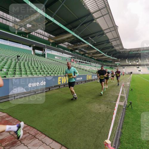 13.09.2026 - 21. swb-Marathon Bremen Michael Burmester http://msf.ph/oto/10292008 13.09.2026 10:27:20 Laufen im Stadion 10096, 10142, 10172, 10189, 10210, 10214, 10223, 10228, 10231, 10269, 10289, 10293, 10310, 10318, 10319, 10329, 10352, 10393, 10398, 10436, 10445, 10447, 10454, 10464, 10489, 10504, 10508, 10514, 10536, 10541, 10566, 10583, 10594, 10628, 10638, 10735, 10744, 10806, 10807, 10846, 10860, 10866, 10873, 10897, 10898, 10917, 10956, 10987, 10992, 11015, 11060, 11063, 11076, 11110, 11111, 11130, 11135, 11148, 11155, 11187, 11193, 11199, 11209, 11232, 11279 meine-sportfotos.de