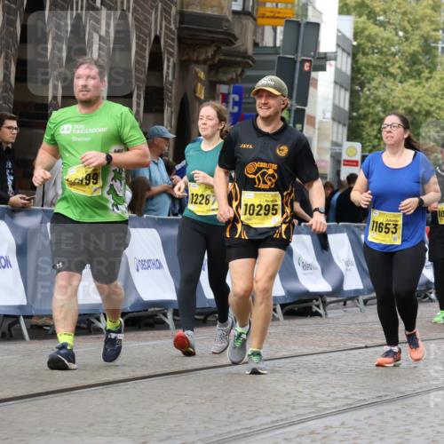 13.09.2026 - 21. swb-Marathon Bremen Strokosch-Dieckow http://msf.ph/oto/10292029 13.09.2026 11:17:05 Ziel 10679, 11456, 11867, 12089, 12158, 10335, 10773, 10779, 11355, 11495, 11672, 12101 meine-sportfotos.de